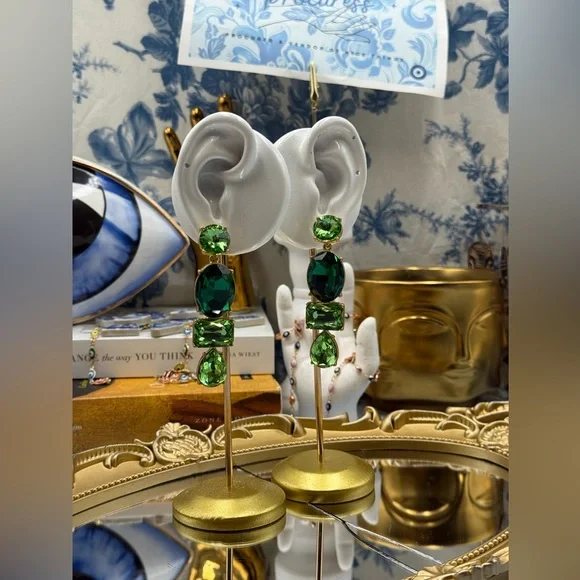 🆕 OSCAR DE LA RENTA 🧿 NWOT Goldtone & Green Crystal Geometric Drop Earring - Picture 11 of 16